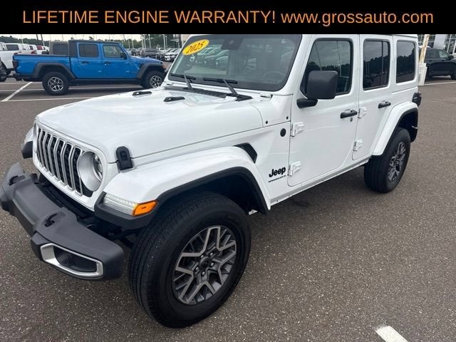 2025 Jeep Wrangler 4-Door Sahara 4x4