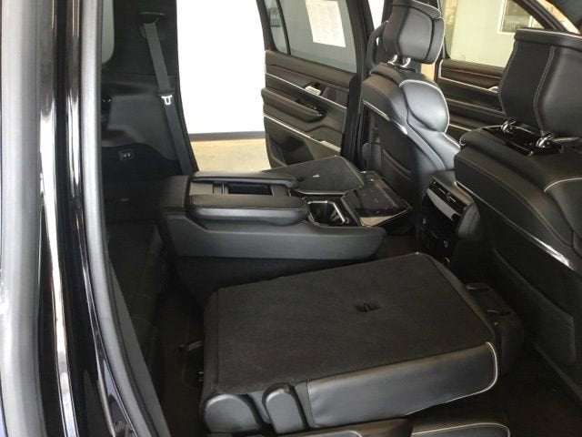 2024 Jeep Grand Wagoneer L Series II