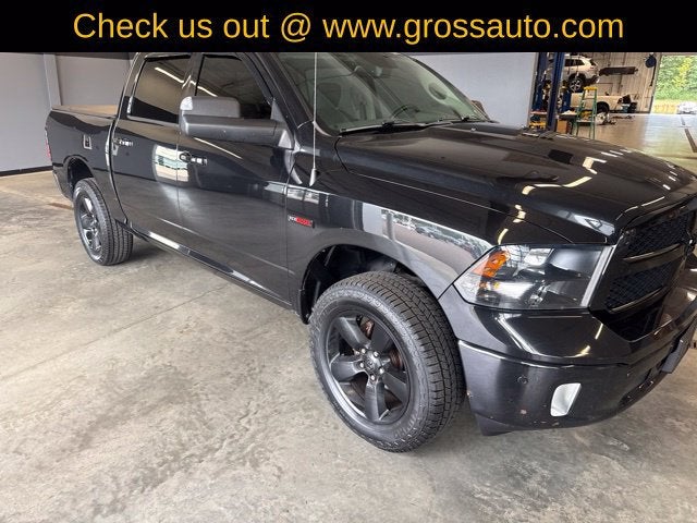 2018 RAM 1500 Big Horn Crew Cab 4x4 5'7" Box
