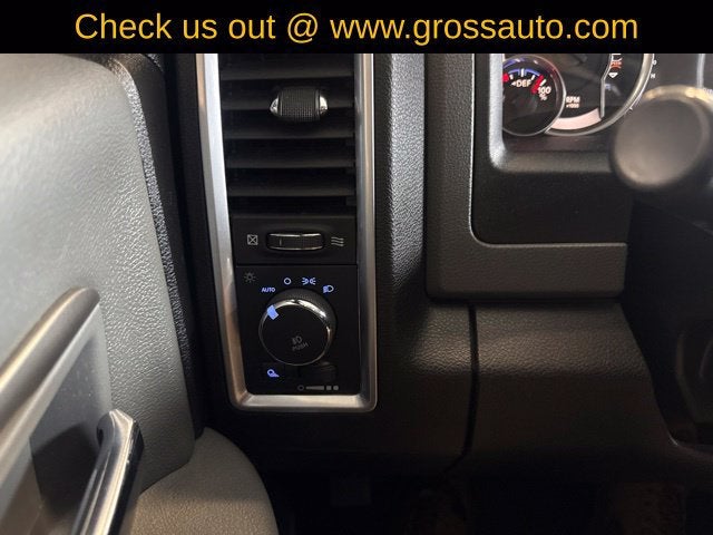 2018 RAM 1500 Big Horn Crew Cab 4x4 5'7" Box