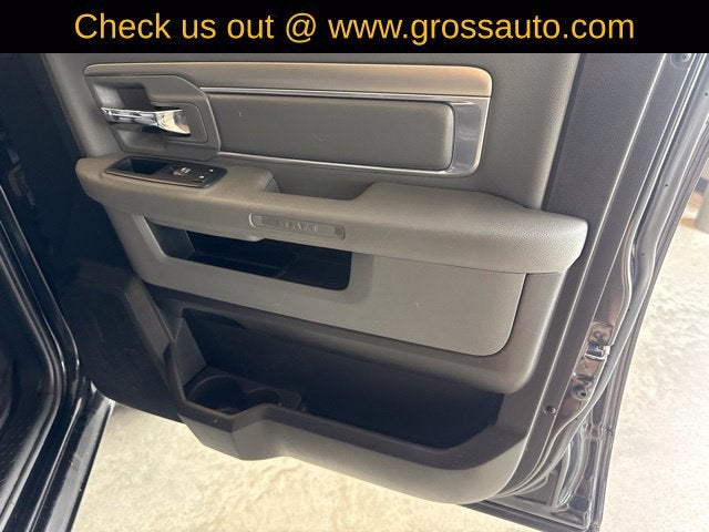 2018 RAM 1500 Big Horn Crew Cab 4x4 5'7" Box
