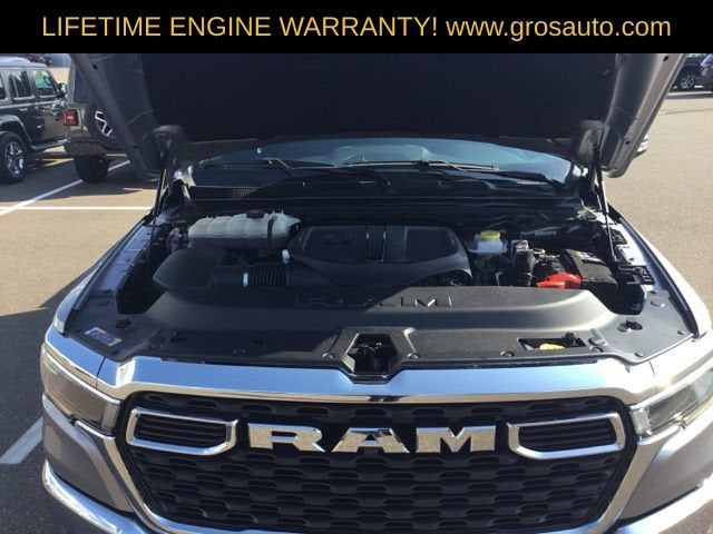 2025 RAM 1500 Big Horn Crew Cab 4x4 5'7" Box