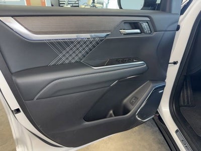 2025 GMC Acadia Denali