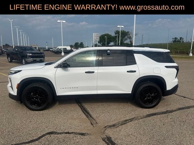 2025 Chevrolet Traverse LT