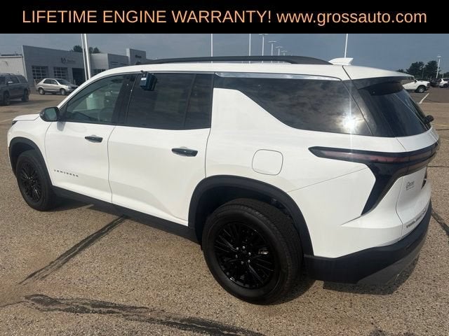 2025 Chevrolet Traverse LT