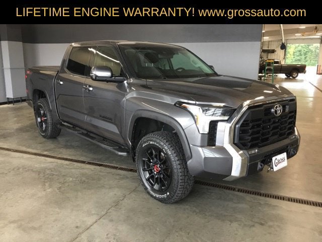2022 Toyota Tundra 4WD SR5