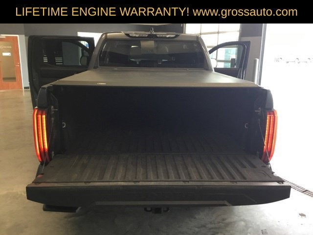 2022 Toyota Tundra 4WD SR5