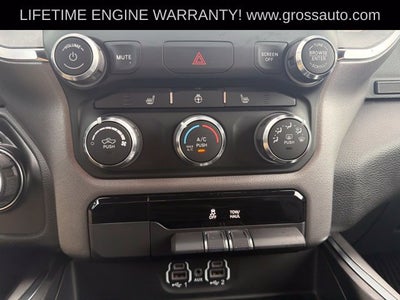 2024 RAM 1500 Big Horn Crew Cab 4x4 5'7" Box