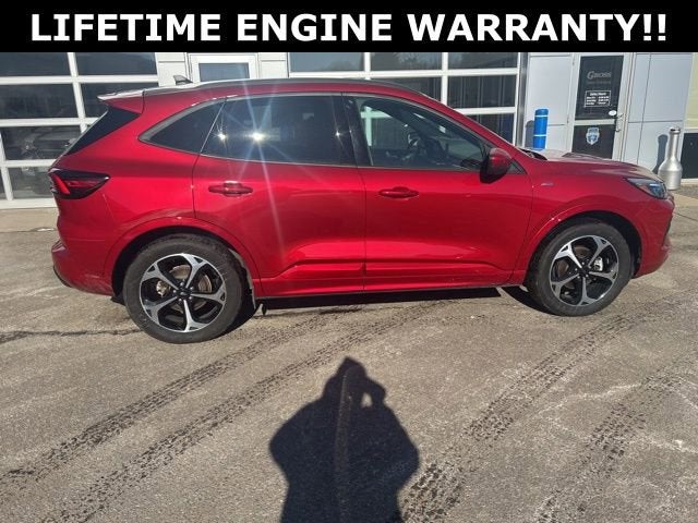 2025 Ford Escape ST-Line Elite
