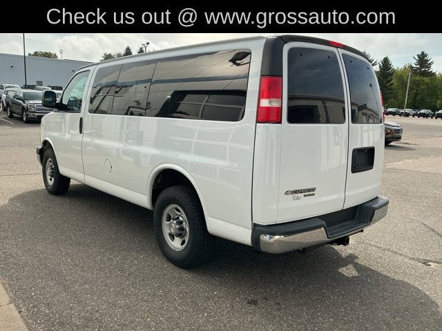2012 Chevrolet Express Passenger 3500 1LT