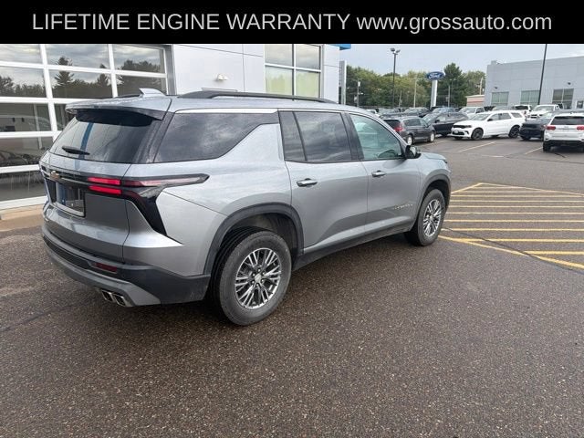 2025 Chevrolet Traverse LT