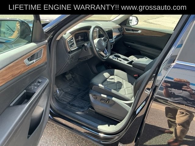 2024 Volkswagen Atlas 2.0T SE