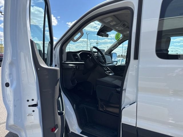 2022 Ford Transit Passenger Wagon XL