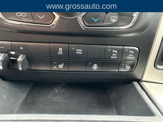 2018 RAM 1500 Big Horn Crew Cab 4x4 5'7" Box