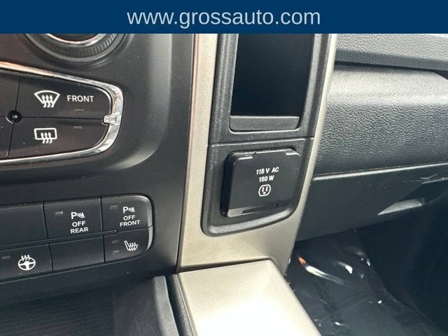 2018 RAM 1500 Big Horn Crew Cab 4x4 5'7" Box