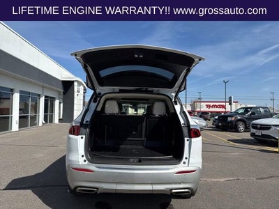 2023 Buick Enclave Essence