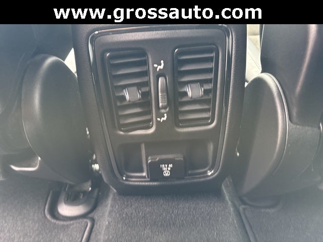 2021 Jeep Grand Cherokee Laredo X 4x4