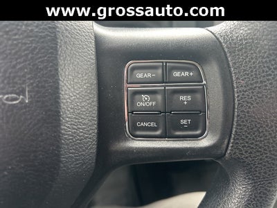 2017 RAM 1500 Express Crew Cab 4x4 5'7' Box