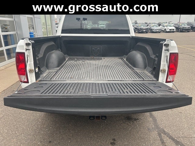 2017 RAM 1500 Express Crew Cab 4x4 5'7' Box
