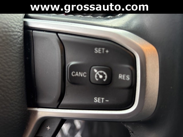 2020 RAM 1500 Big Horn Crew Cab 4x4 5'7' Box