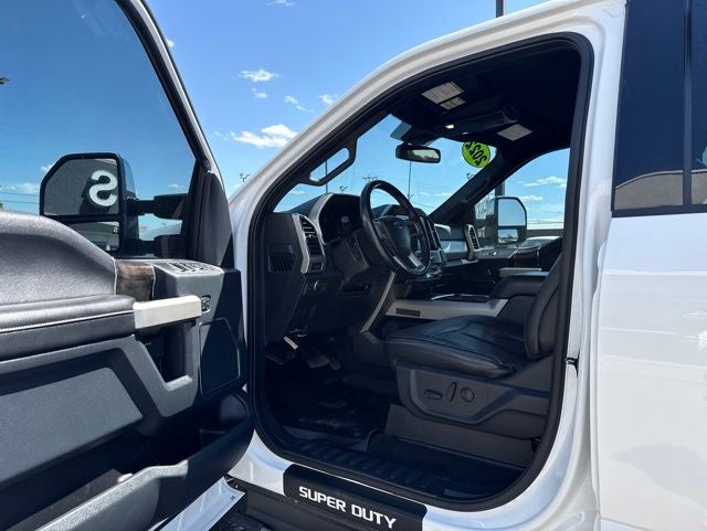 2022 Ford F-350SD Lariat