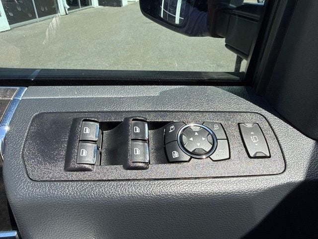 2022 Ford F-350SD Lariat