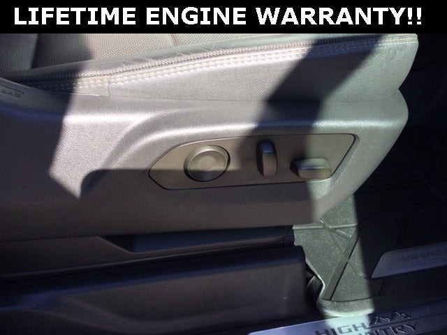 2023 Chevrolet Silverado 1500 4WD Crew Cab Short Bed High Country