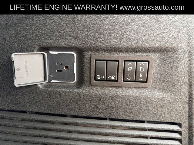 2024 GMC Yukon XL AT4