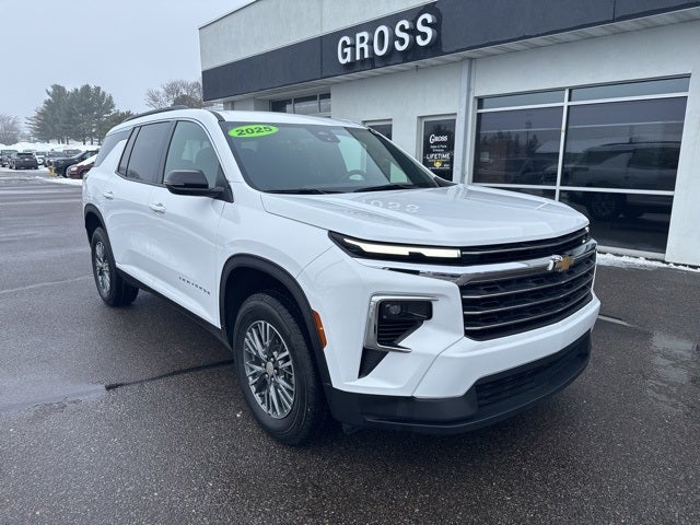 2025 Chevrolet Traverse AWD LT