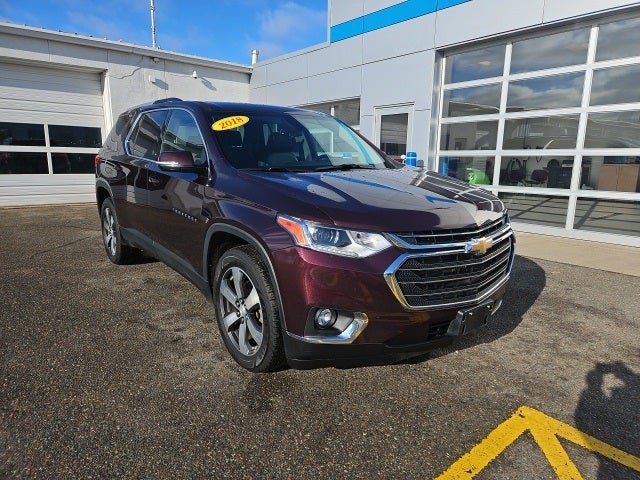 Used 2018 Chevrolet Traverse 3LT with VIN 1GNEVHKW4JJ168833 for sale in Black River Falls, WI
