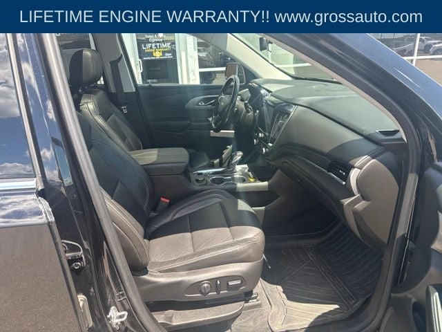 2021 Chevrolet Traverse LT Leather