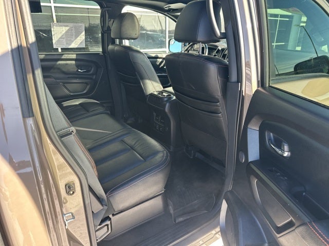 2021 Nissan TITAN Crew Cab PRO-4X 4x4