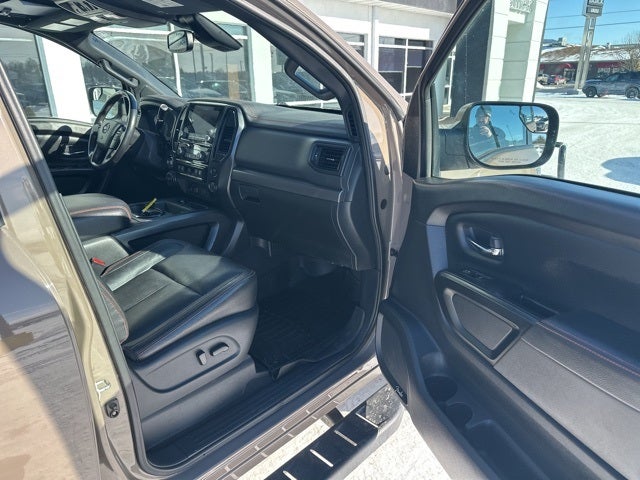 2021 Nissan TITAN Crew Cab PRO-4X 4x4