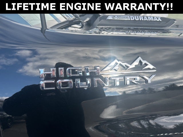 2022 Chevrolet Silverado 2500HD 4WD Crew Cab Standard Bed High Country
