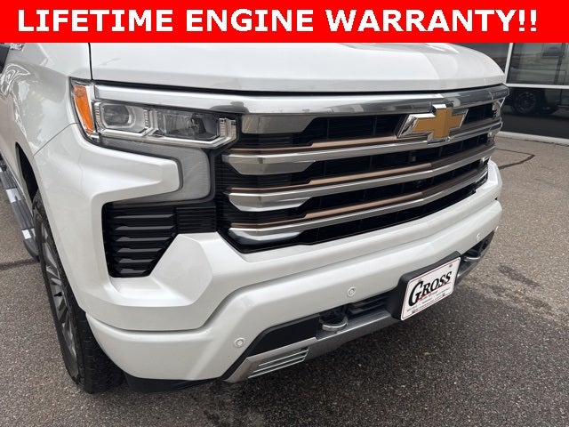 2022 Chevrolet Silverado 1500 4WD Crew Cab Short Bed High Country