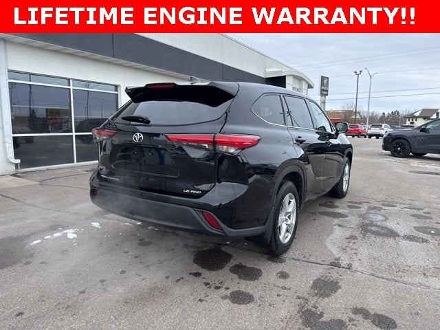 2022 Toyota Highlander LE