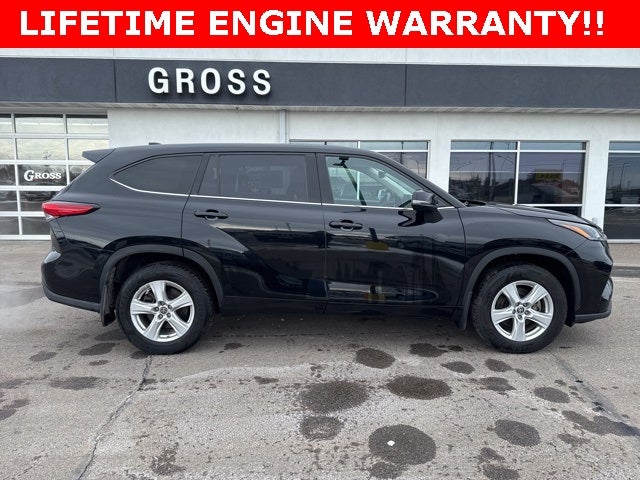 2022 Toyota Highlander LE