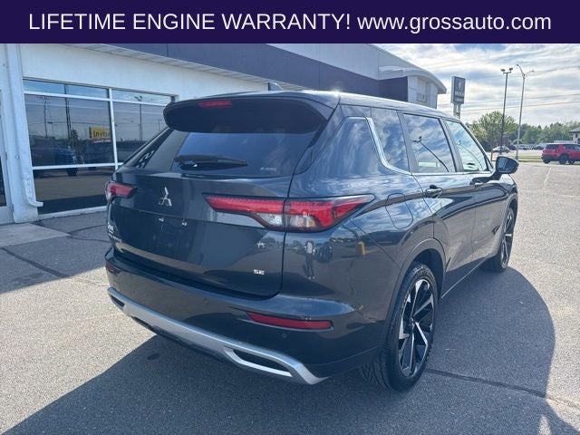2024 Mitsubishi Outlander SE