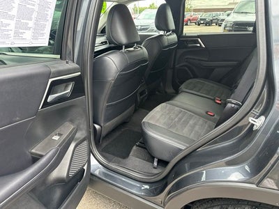 2024 Mitsubishi Outlander SE